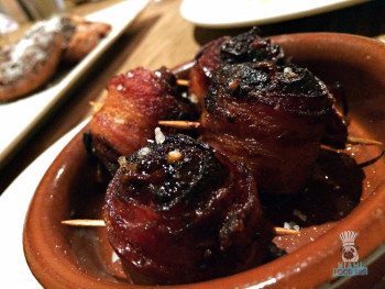 el carajo - bacon wrapped dates